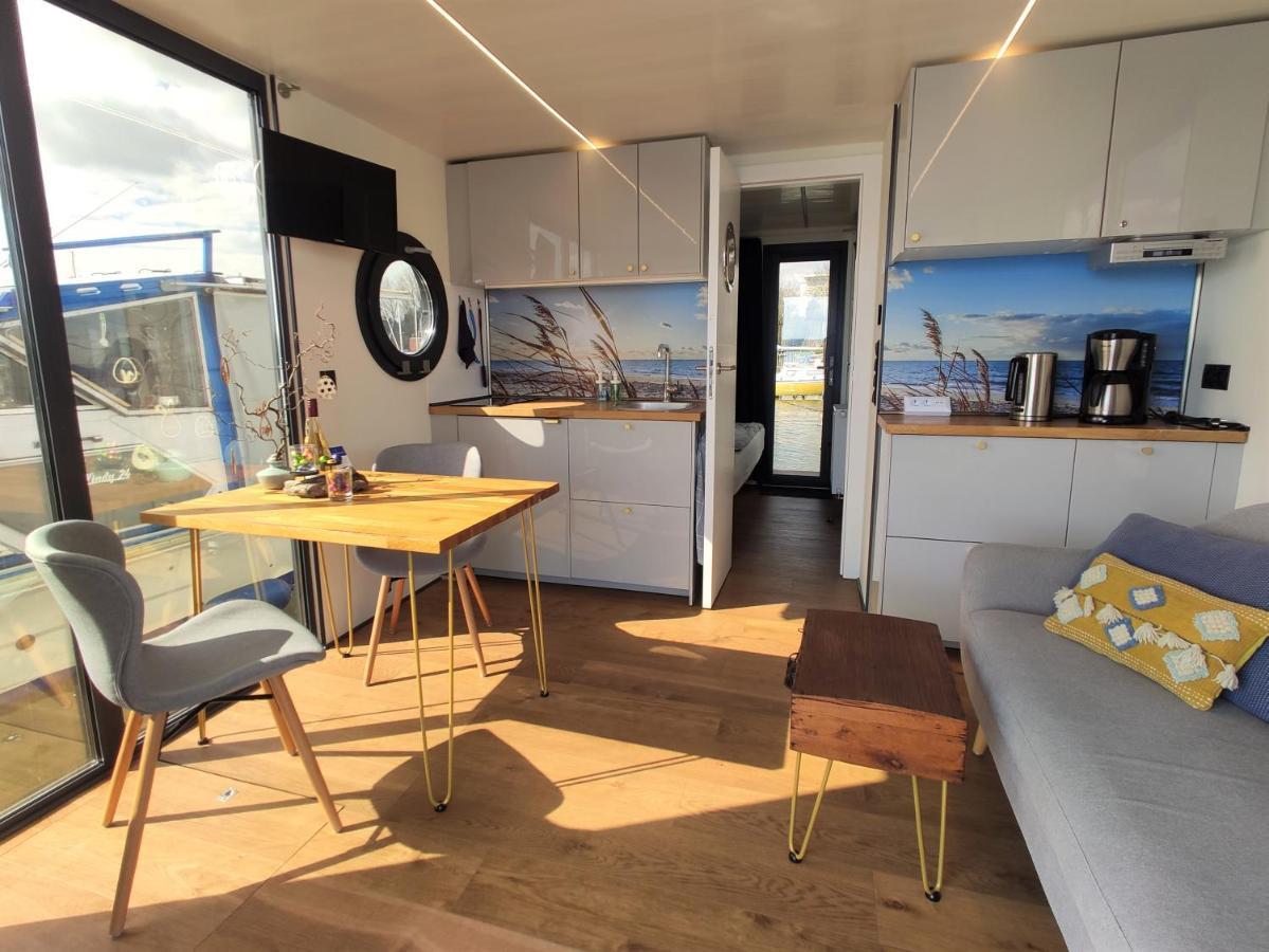 Hausboot Hilja Hotel Шлесвиг Екстериор снимка
