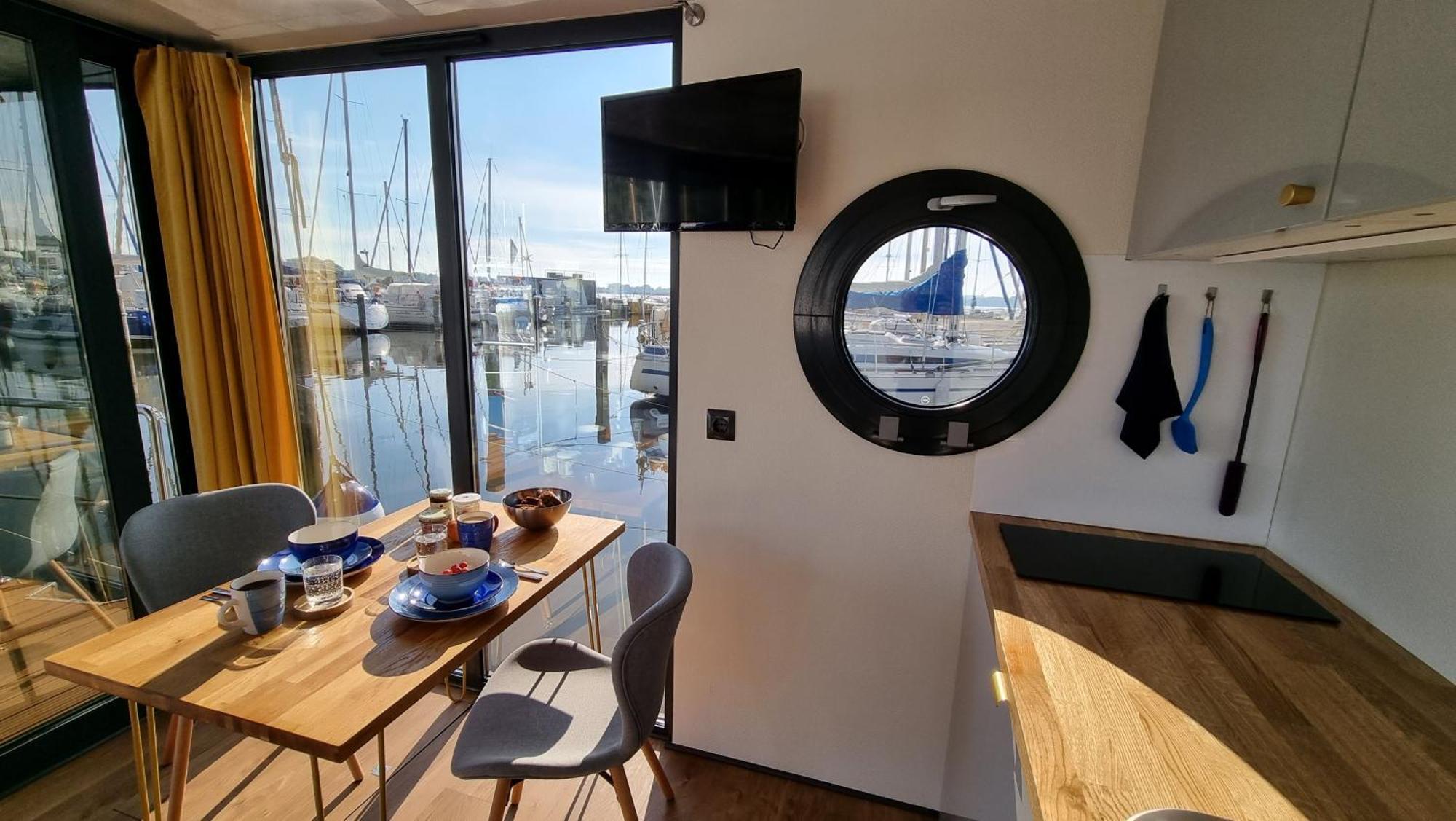 Hausboot Hilja Hotel Шлесвиг Екстериор снимка